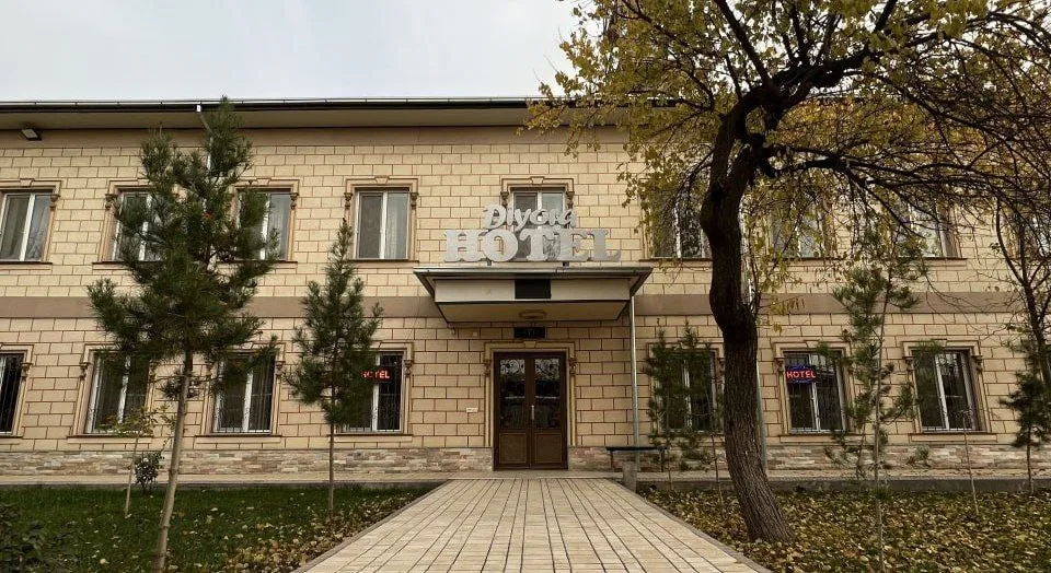 Diyora Hostel