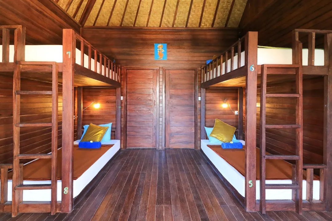 Uma Hostel Nusa Lembongan 4