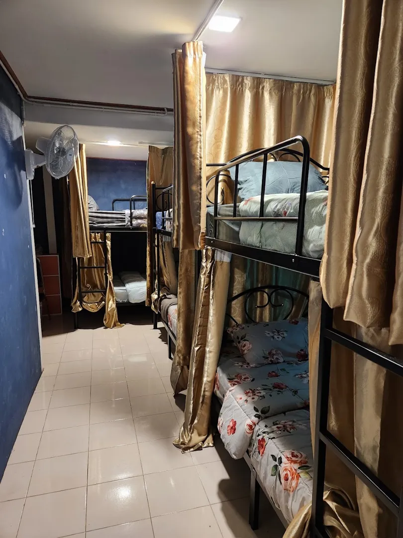 Green Apple Khaosan Hostel 2