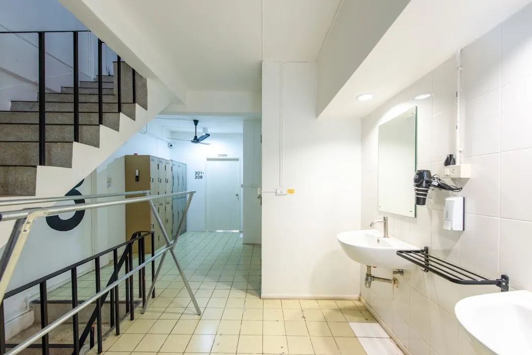 Piccolo Sukhumvit Hostel 3
