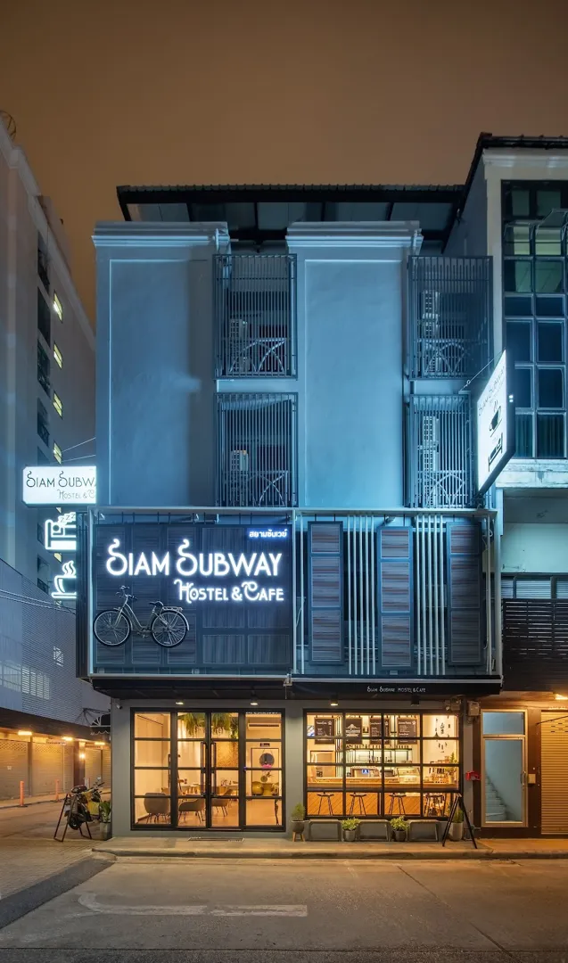 Siam Subway Hostel and Café bangkok 4