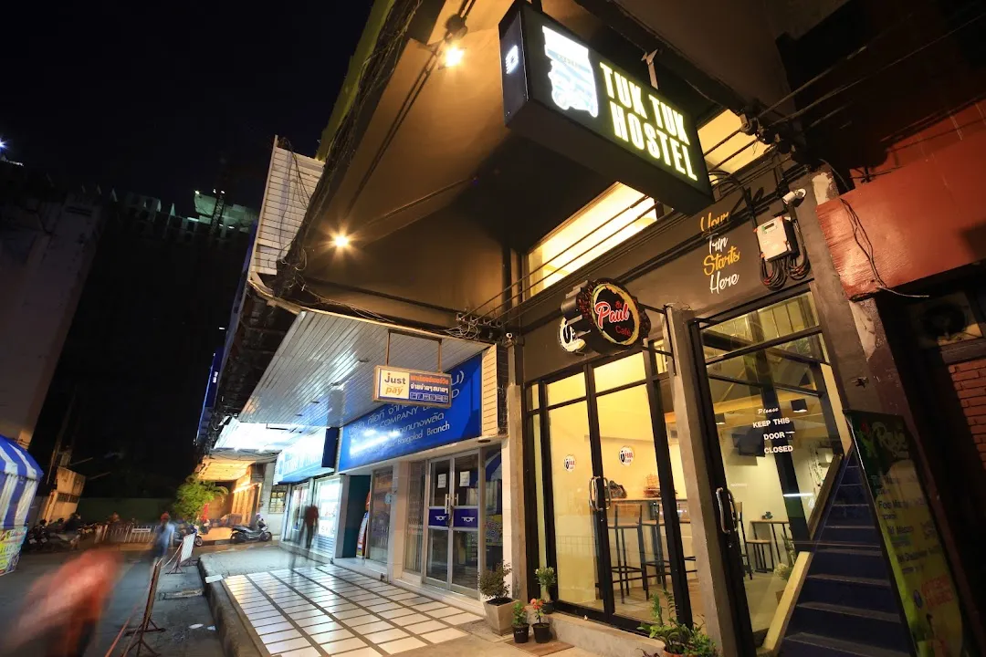 Tuk Tuk Hostel
