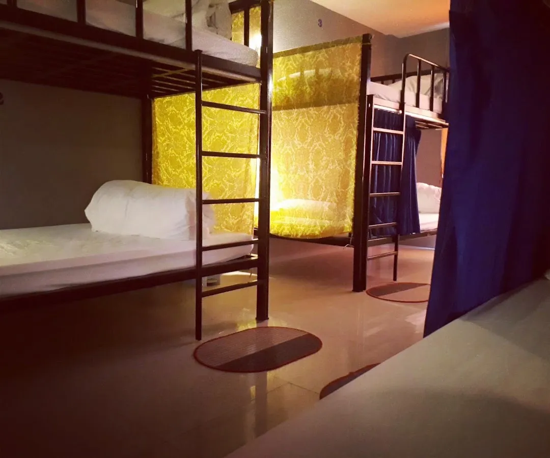 Doze Hostel 3
