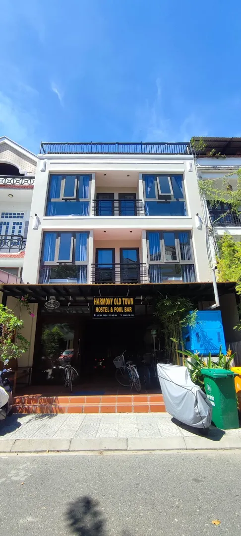 Harmony Old Town Hostel & Pool Bar 5