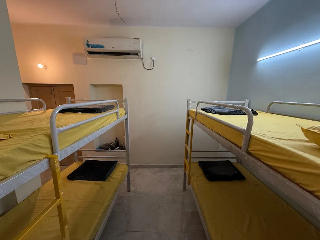 SUITCASE STORIES HOSTEL 2
