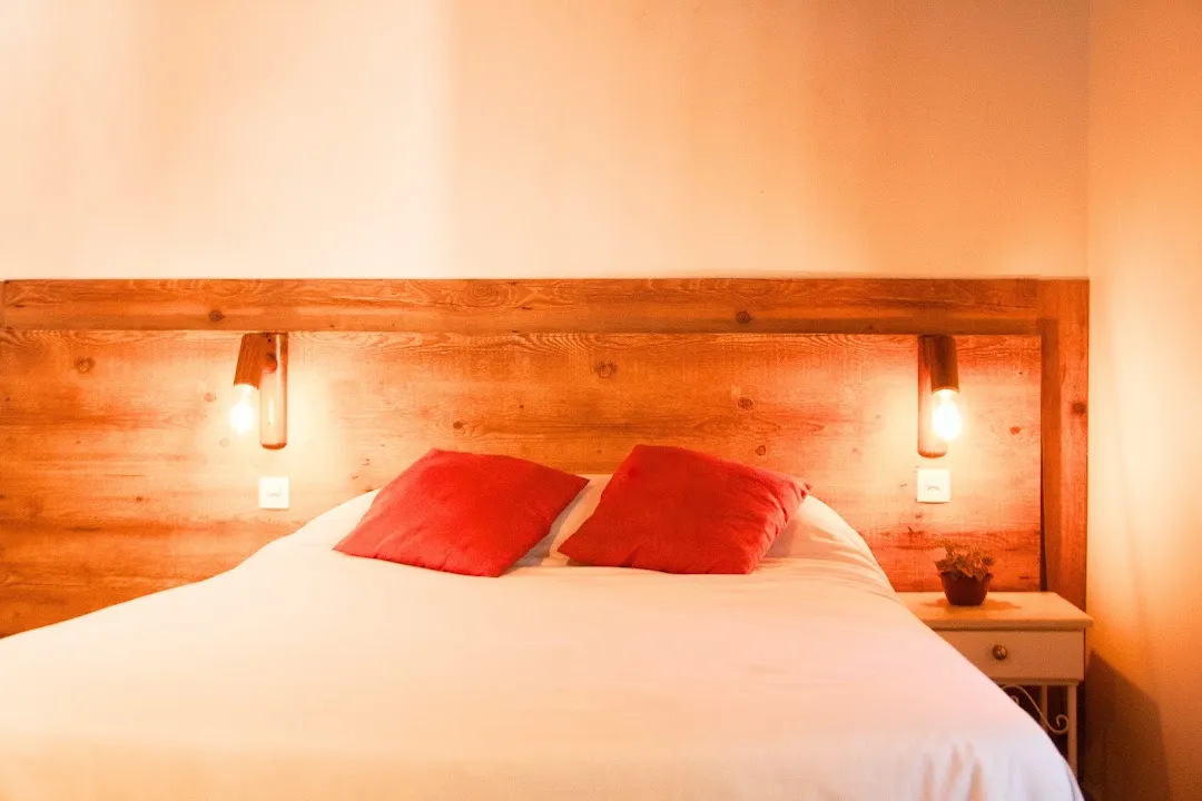Nômades Riverside | Adventure Hostels & Coworking 2