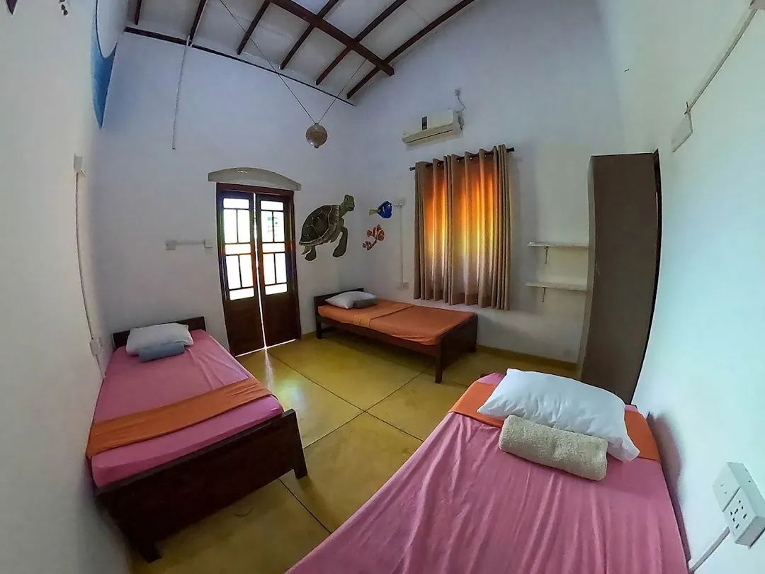 Rockstel Towers Backpacker Hostel 2