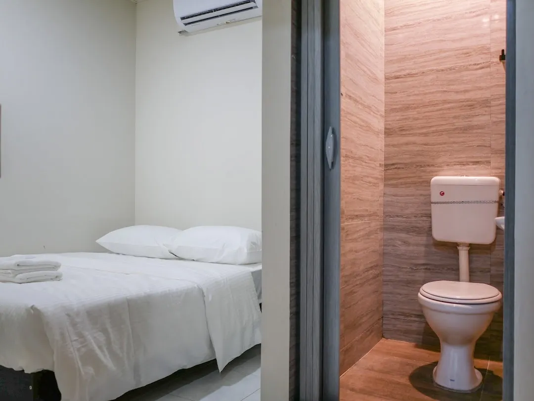 Aayu Chulia - Hostel in George Town, Penang 5