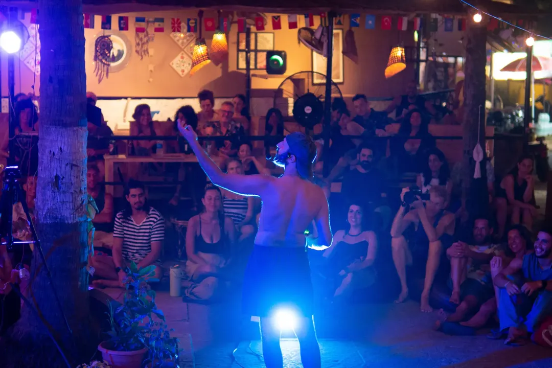 Mandala House - Party Hostel