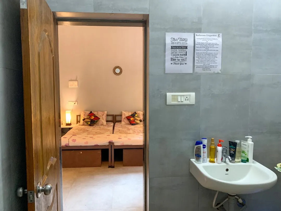 Rootsvilla Vagator-Longstays and Co-working Hostel 3