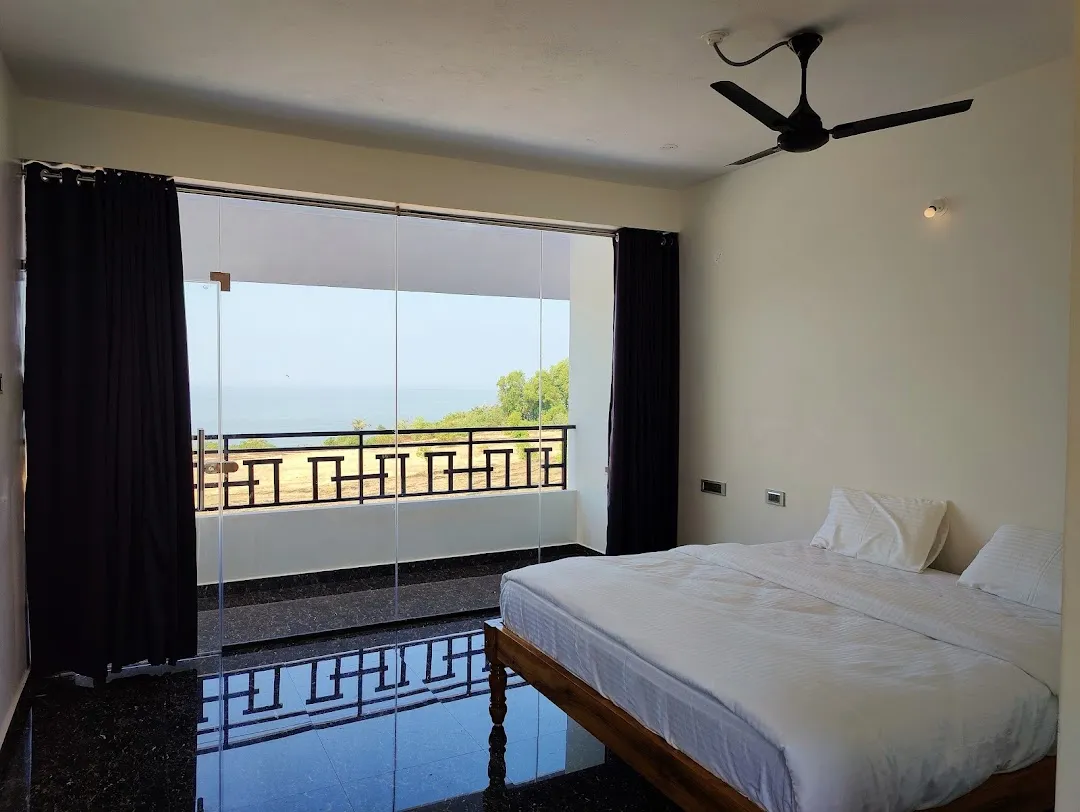 HosteLiFe Gokarna 2