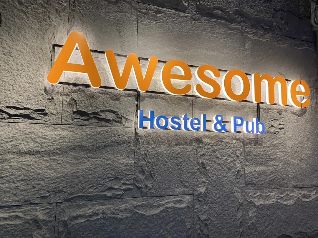 Awesome Hanoi Hostel & Rooftop View 5