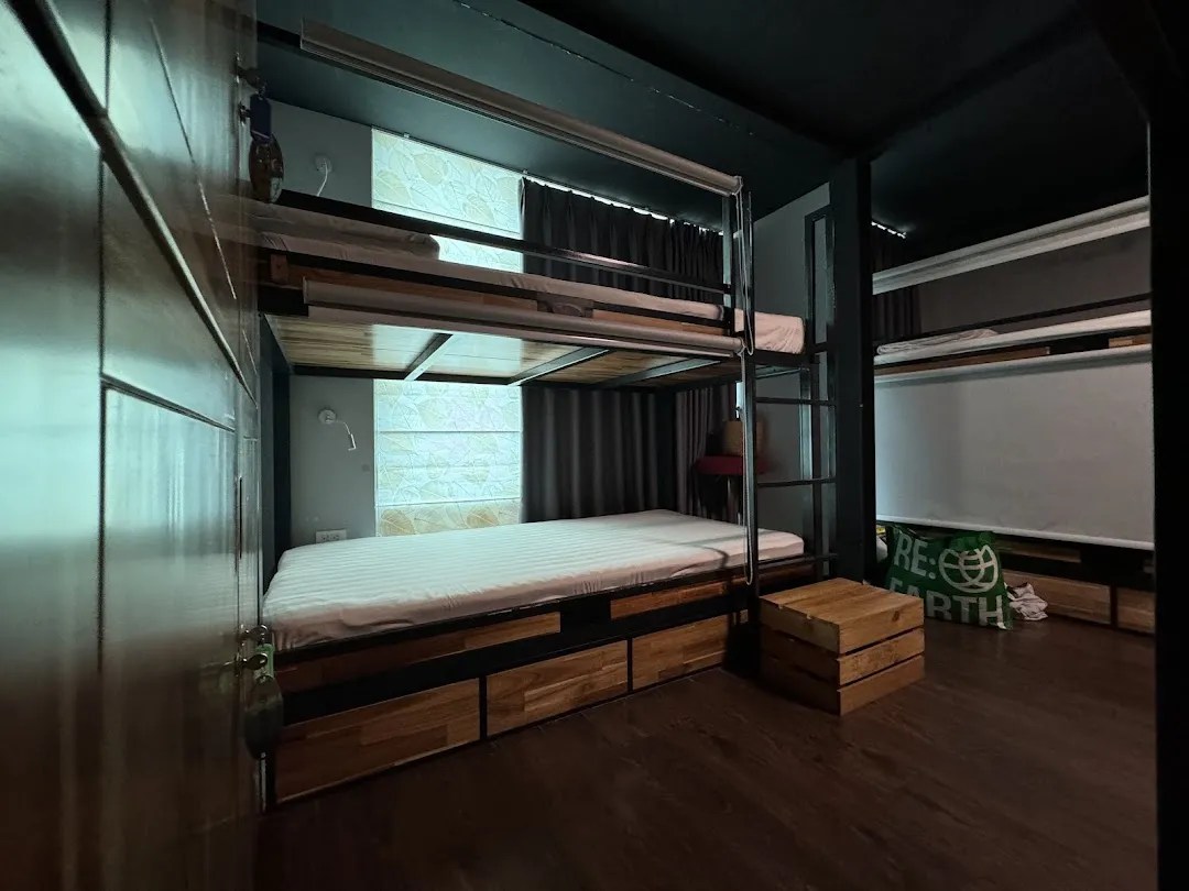 Re Hostel, Re Hotel 2