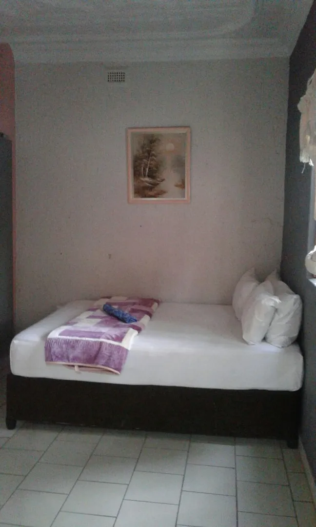 Royal Crown Guesthouse