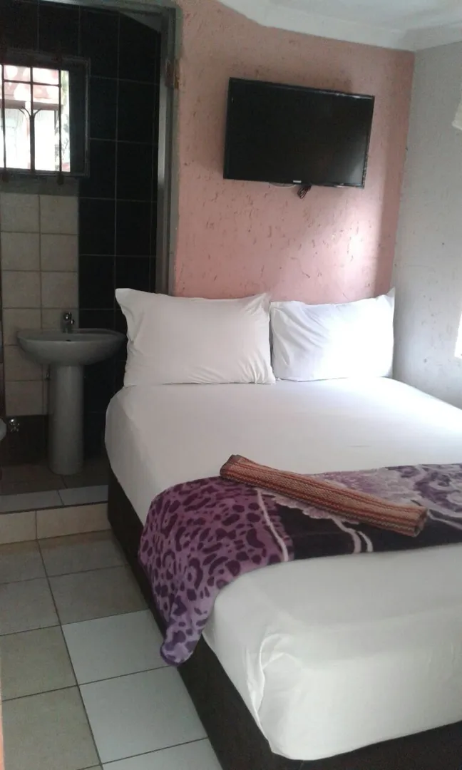 Royal Crown Guesthouse 5