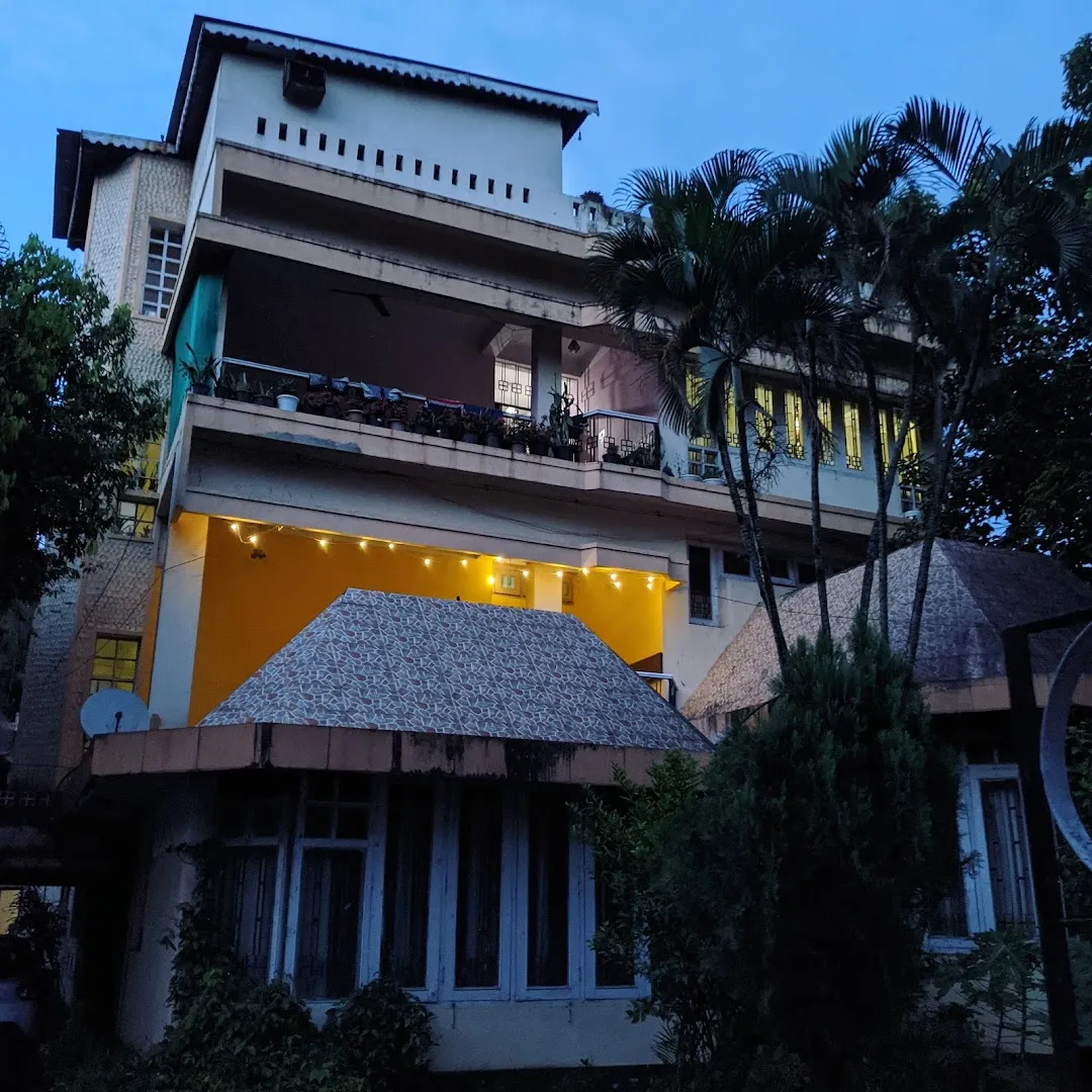 Mezenga Backpackers