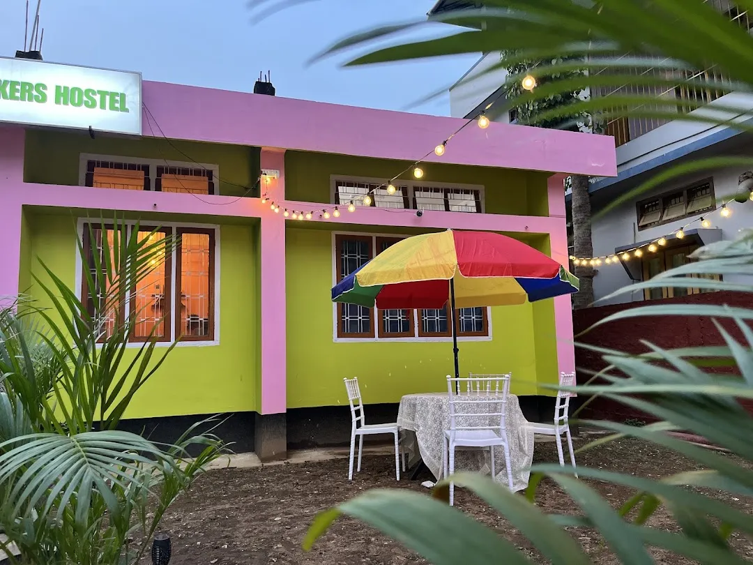 THE BACKPACKERS HOSTEL