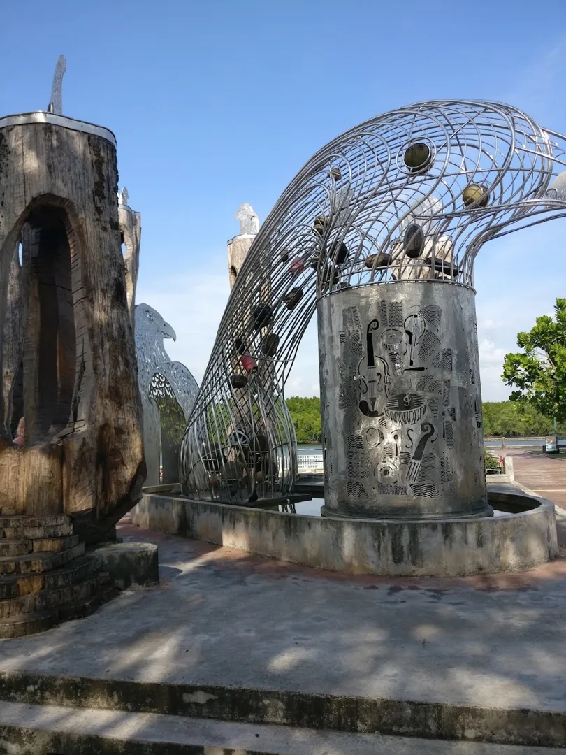 Srisuksant Square