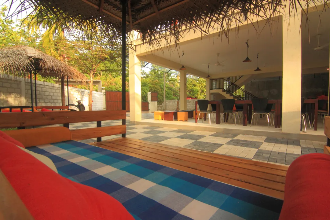 JJ's Hostel Mirissa 4