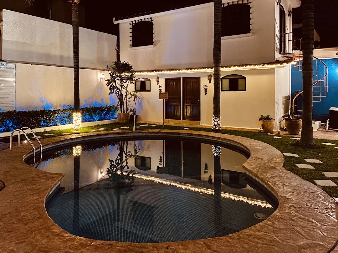 Casa Bonita Hotel & Luxury Residence 3