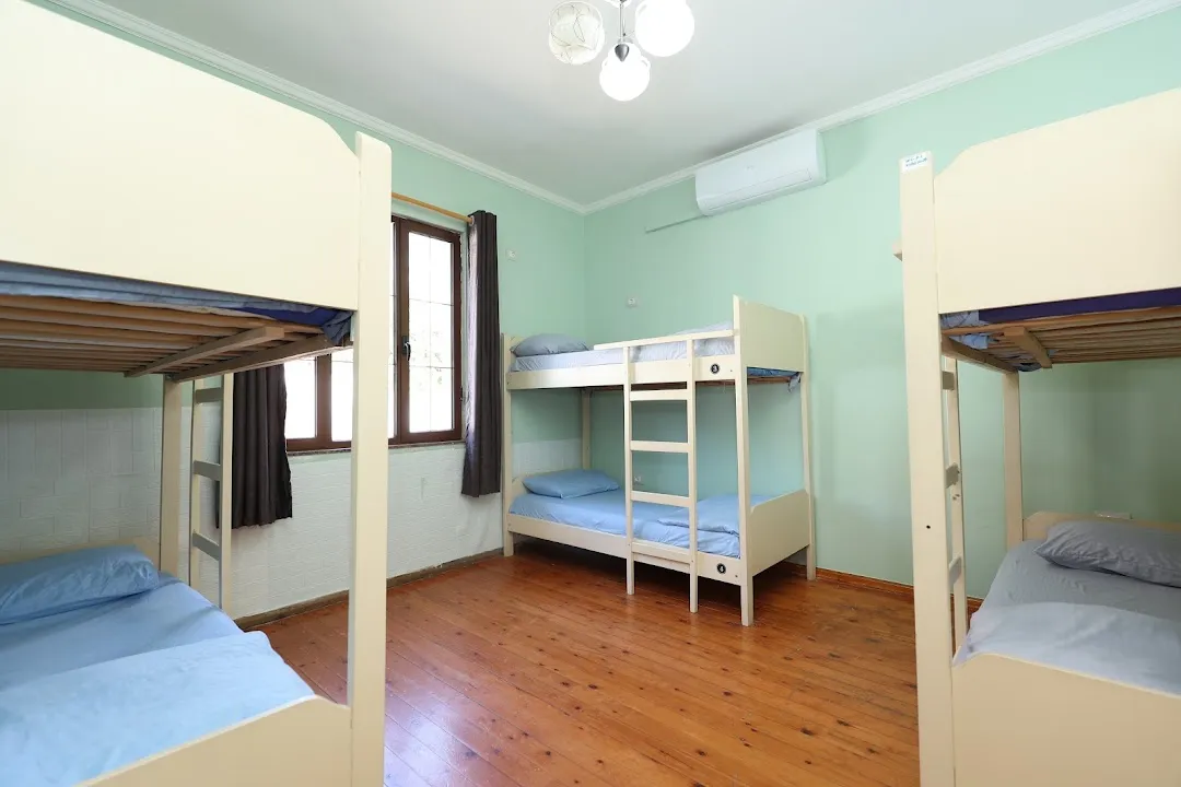 I Hostel 2