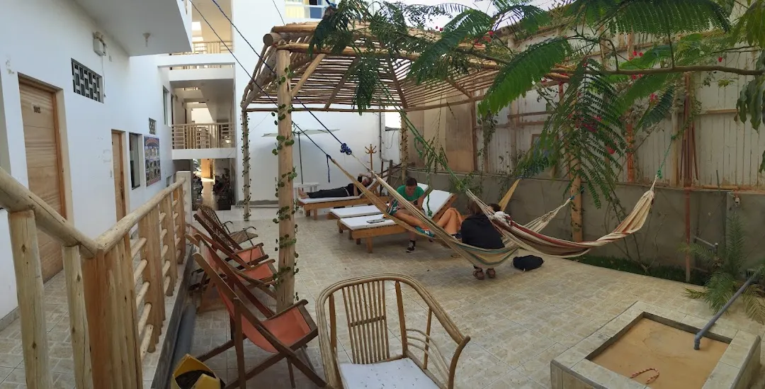 Paracas Backpacker's House