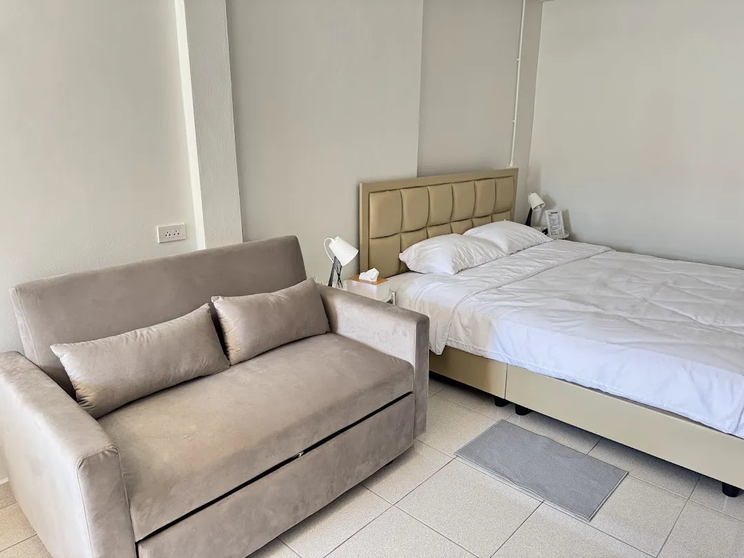 Daisy house pattaya 2
