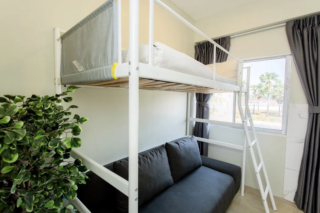 Nomad Plus Life Hostel Pattaya 3