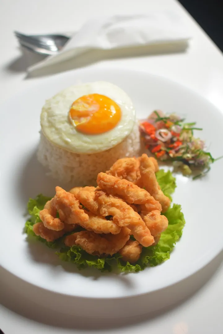 REISBAN Coffee Shop & Hostel 2
