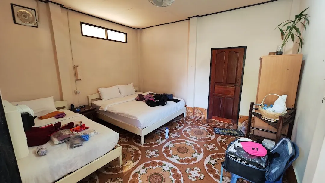 sainamhoun guesthouse 2