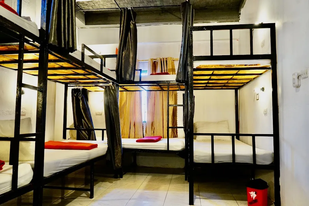 Vangvieng Rock Backpacker Rooftop Hostel 2