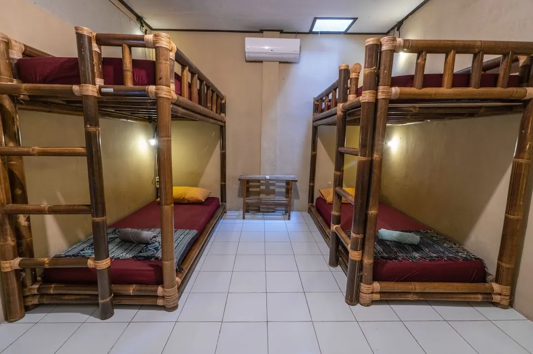 Losmanos Hostel 5