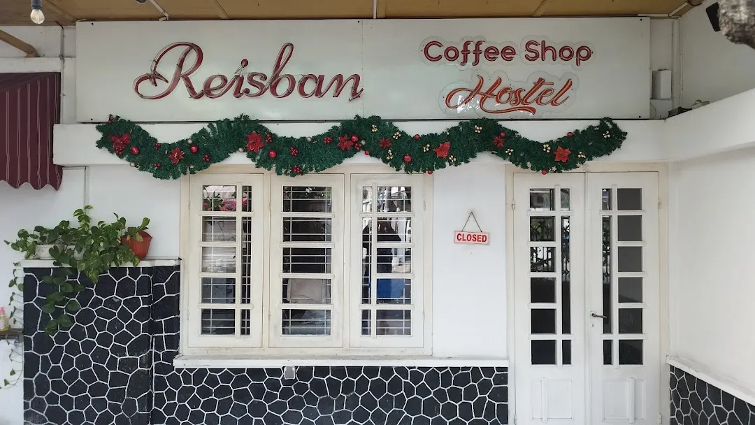 REISBAN Coffee Shop & Hostel 5