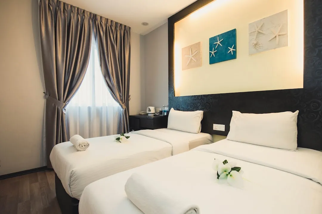 Hotel CIQ, Wong Ah Fook 2