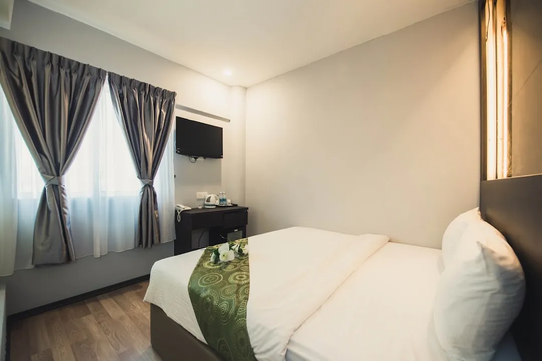 Hotel CIQ, Wong Ah Fook 4